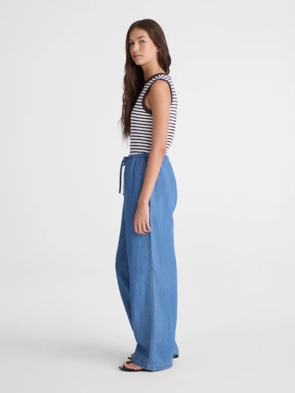 Madewell Pull-On Jeans in Cotton-Linen Denim. Color Irving WashRigid Size S - Picture 3 of 12